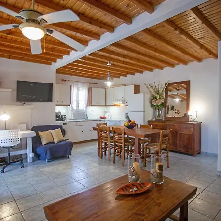 Charming 3 Bedroom Maisonette Prázdninový dům